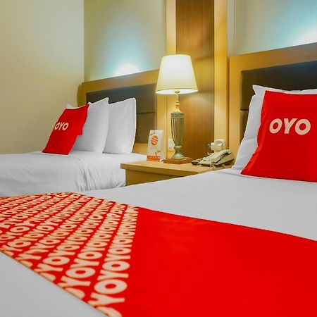 Oyo 3967 Hotel Pantai Wisata Macasar Exterior foto