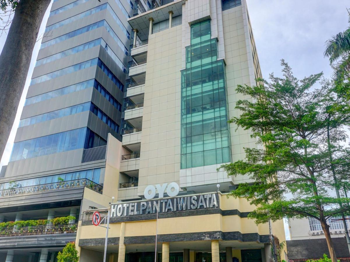 Oyo 3967 Hotel Pantai Wisata Macasar Exterior foto