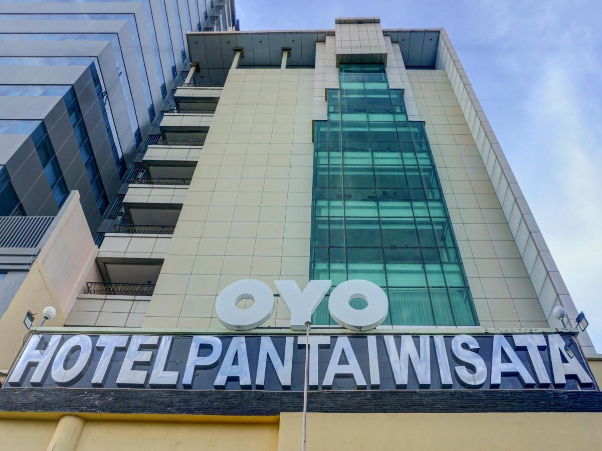 Oyo 3967 Hotel Pantai Wisata Macasar Exterior foto
