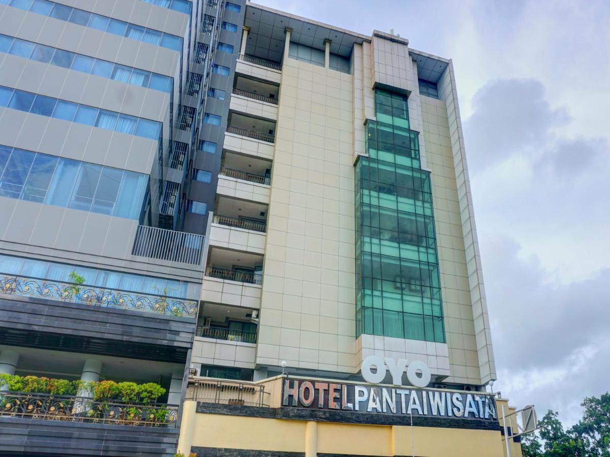 Oyo 3967 Hotel Pantai Wisata Macasar Exterior foto